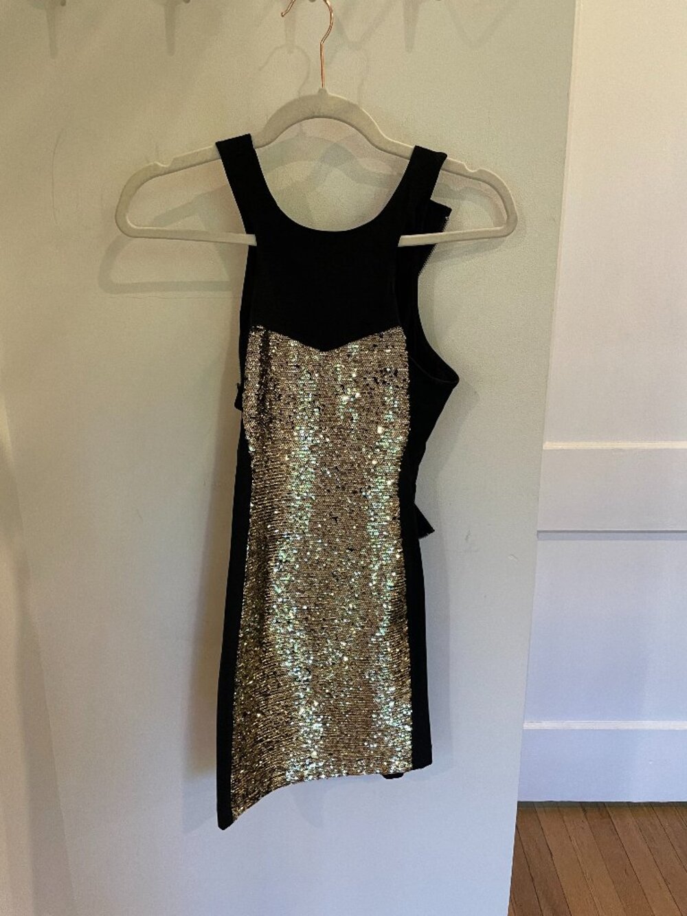 Nameless Body Con Sequinned Mini Dress